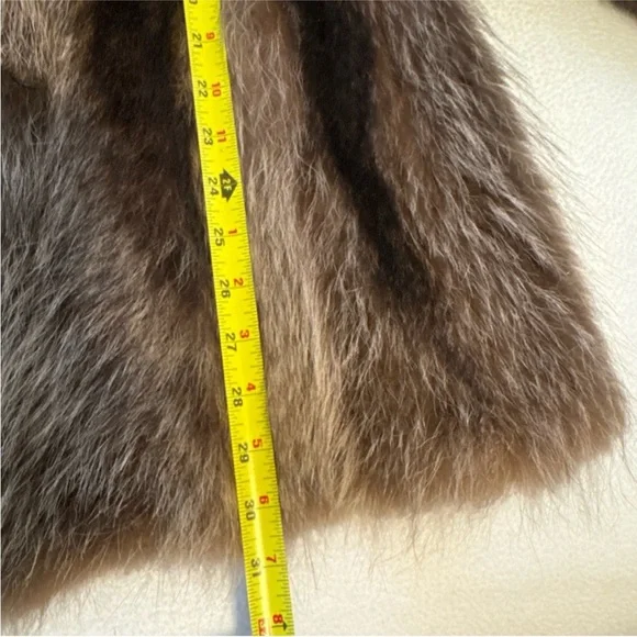 DION FURS Chicago fur size 12-14 Large - Picture 11 of 12